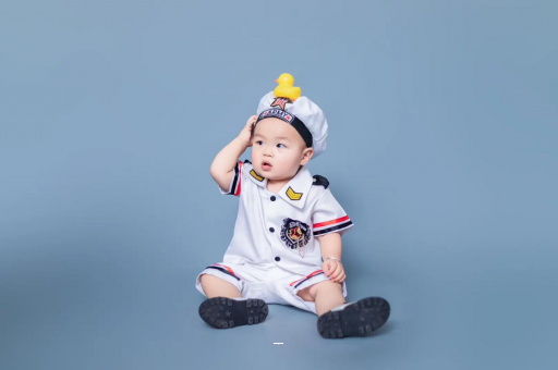 重庆宝宝老摇头怎么回事